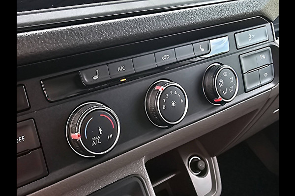 Volkswagen Crafter 35 2.0 TDI L4H3 Comfortline Cruise control, Airco, Standkachel, Pdc, Carplay, Navi, Camera, Lane-assist, Stoelverwarming, 3T-trekhaak