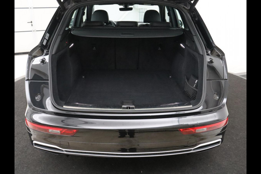 Audi Q5 2.0 TFSI quattro S-Line Launch Edition | Panoramadak | Adaptive cruise | Half Leder | Virtual Dashboard | Camera | Park assist | Stoelverwarming | Full LED | Dodehoek detectie |