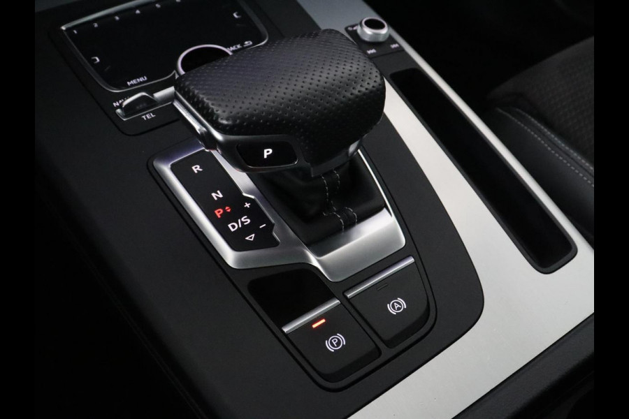 Audi Q5 2.0 TFSI quattro S-Line Launch Edition | Panoramadak | Adaptive cruise | Half Leder | Virtual Dashboard | Camera | Park assist | Stoelverwarming | Full LED | Dodehoek detectie |