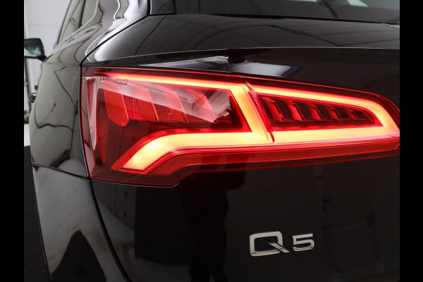 Audi Q5 2.0 TFSI quattro S-Line Launch Edition | Panoramadak | Adaptive cruise | Half Leder | Virtual Dashboard | Camera | Park assist | Stoelverwarming | Full LED | Dodehoek detectie |