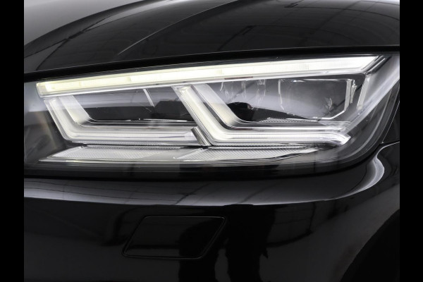 Audi Q5 2.0 TFSI quattro S-Line Launch Edition | Panoramadak | Adaptive cruise | Half Leder | Virtual Dashboard | Camera | Park assist | Stoelverwarming | Full LED | Dodehoek detectie |