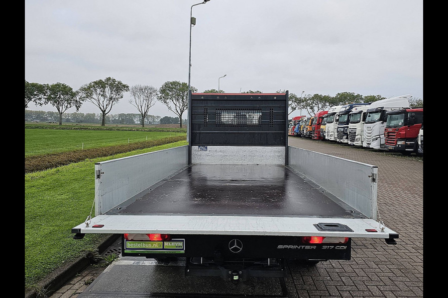 Mercedes-Benz Sprinter 317 L3 RWD Open Laadbak Cruise control, Airco, Mbux, Carplay, Led, Climate control, 3.5T-Trekhaak