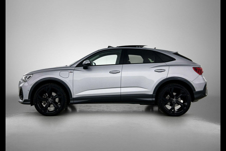 Audi Q3 Sportback 45 TFSIe S-Line PANO | CAMERA | FULL-LED