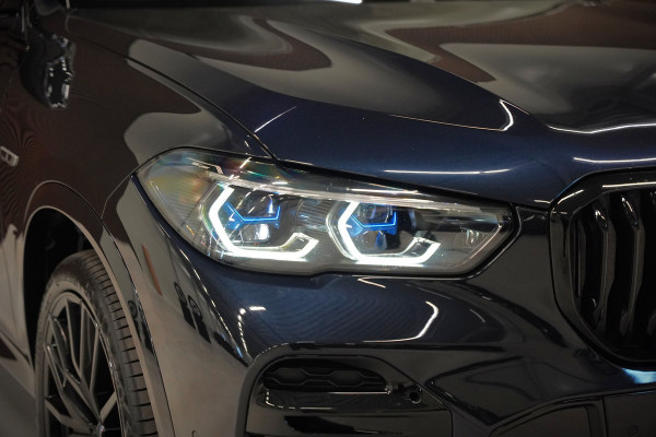 BMW X5 xDrive45e High Executive M Sport | Panoramadak | Head-Up Display | Harman Kardon | Camera | Stoelverwarming | Softclose | Memory Seat | Luchtvering | Laser | Adaptive Cruise Control | Trekhaak | Achterbank Verwarmd | App