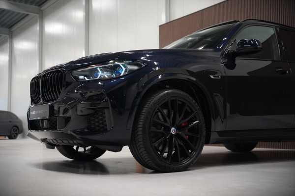 BMW X5 xDrive45e High Executive M Sport | Panoramadak | Head-Up Display | Harman Kardon | Camera | Stoelverwarming | Softclose | Memory Seat | Luchtvering | Laser | Adaptive Cruise Control | Trekhaak | Achterbank Verwarmd | App