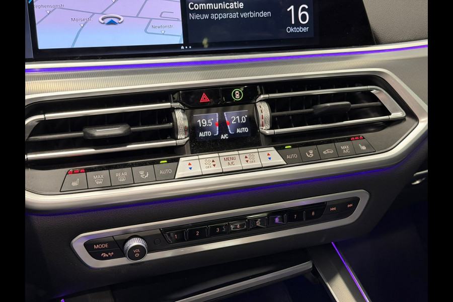 BMW X5 xDrive45e High Executive M Sport | Panoramadak | Head-Up Display | Harman Kardon | Camera | Stoelverwarming | Softclose | Memory Seat | Luchtvering | Laser | Adaptive Cruise Control | Trekhaak | Achterbank Verwarmd | App