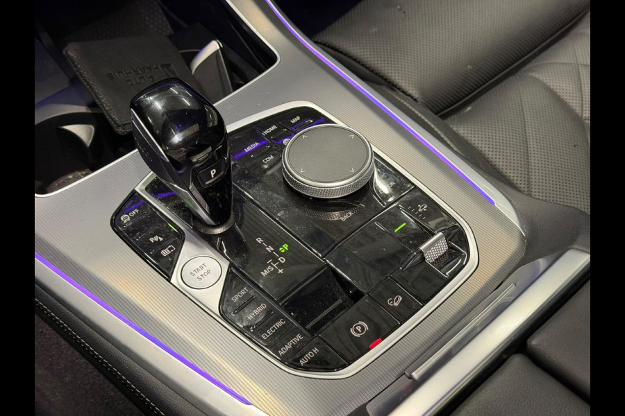 BMW X5 xDrive45e High Executive M Sport | Panoramadak | Head-Up Display | Harman Kardon | Camera | Stoelverwarming | Softclose | Memory Seat | Luchtvering | Laser | Adaptive Cruise Control | Trekhaak | Achterbank Verwarmd | App