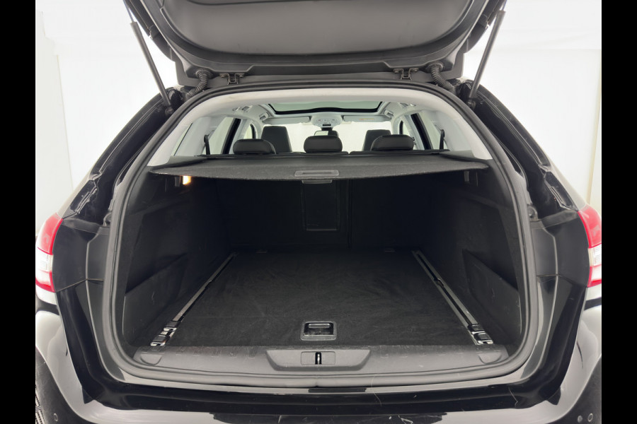 Peugeot 308 SW 1.5 BlueHDi Blue Lease Premium (INCL.BTW) *PANO | LEATHER-MICROFIBRE | FULL-LED | DENON-AUDIO | BLIND-SPOT | SPORT-SEATS | NAVI-FULLMAP | KEYLESS | DAB | LANE-ASSIST | CAMERA | ECC | CARPLAY | PDC | 17''ALU*