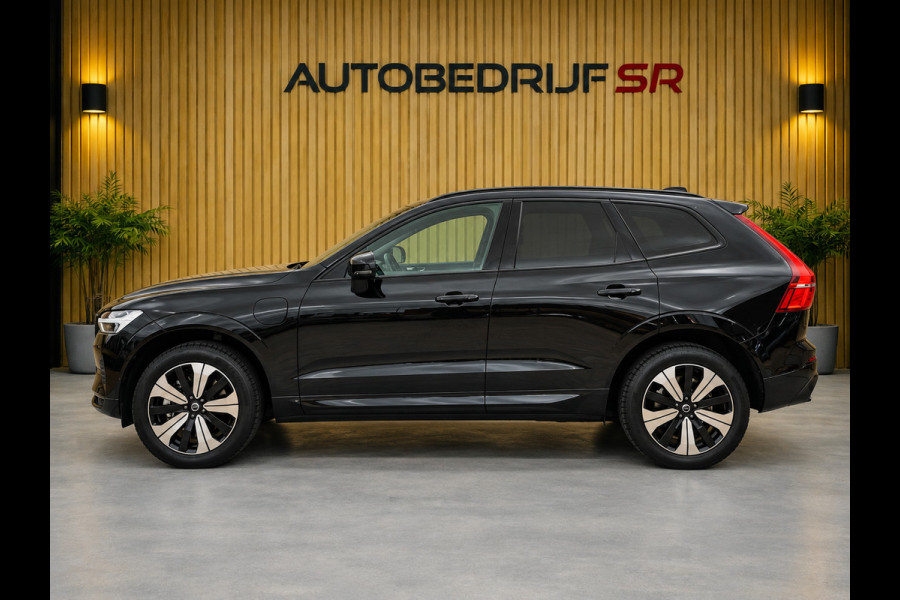 Volvo XC60 2.0 T6 Plug-in hybrid AWD Ultimate Dark Pano! Trekhaak! Electrische Kofferklep! Stoelverwarming! Stuurverwarming!