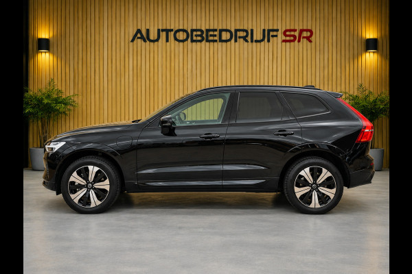 Volvo XC60 2.0 T6 Plug-in hybrid AWD Ultimate Dark Pano! Trekhaak! Electrische Kofferklep! Stoelverwarming! Stuurverwarming!