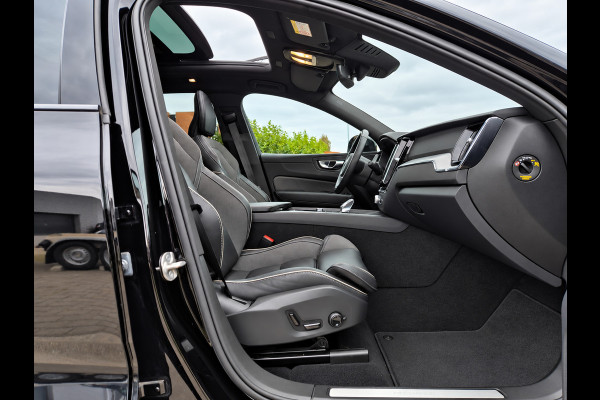 Volvo XC60 2.0 T6 Plug-in hybrid AWD Ultimate Dark Pano! Trekhaak! Electrische Kofferklep! Stoelverwarming! Stuurverwarming!