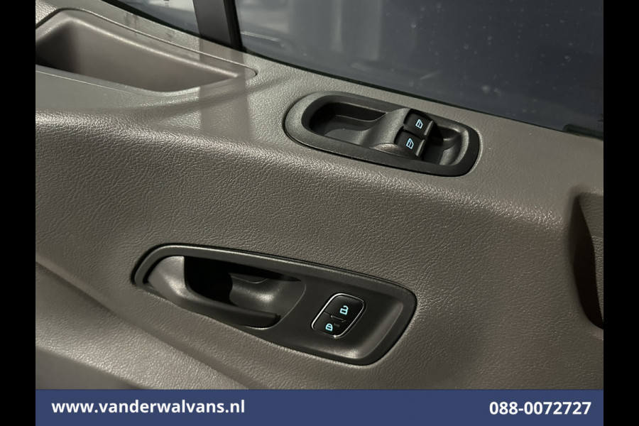 Ford Transit 2.0 TDCI 155pk Bakwagen 225cm Hoog Laadklep Euro6 Airco | 1050kg laadvermogen | Camera | Cruisecontrol | Verwarmde voorruit Bijrijdersbank