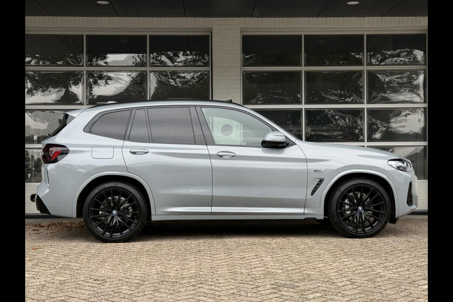 BMW X3 xDrive30e M SPORT | HEAD UP | PANORAMA | ELEKTR. STOELEN | LASER | 21 INCH LM VELGEN | CAMERA |