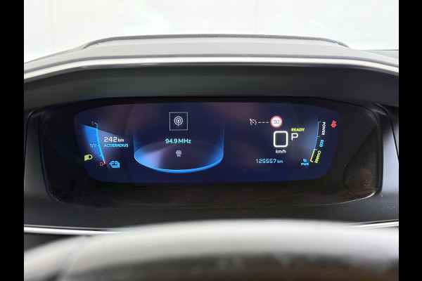 Peugeot e-208 EV Allure Pack 50kWh Stoelverwarming 3D-Navi 360°Camera Ecc Bluetooth Apple Carplay Android Auto Regen-Lichtsensor Cruise Control Led Privacy Glas Isofix Origineel Nederlandse Auto