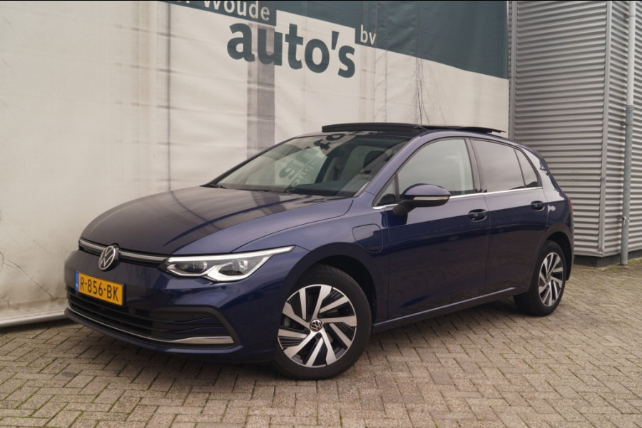 Volkswagen Golf 1.4 eHybrid PHEV Style -PANO-NAVI-ECC-LED-PDC-