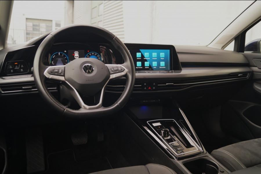 Volkswagen Golf 1.4 eHybrid PHEV Style -PANO-NAVI-ECC-LED-PDC-