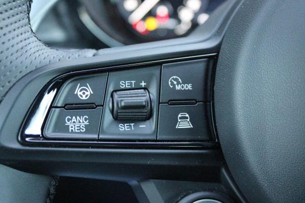 Alfa Romeo Tonale 1.5T 160PK HYbrid VELOCE | LEDEREN BEKLEDING | VOORSTOELEN / STUUR VERWARMD | VOORSTOELEN GEVENTILEERD | VOORSTOELEN ELEKTRISCH VERSTELBAAR MET GEHEUGEN FUNCTIE |  HARMAN CARDON PREMIUM AUDIO | DRAADLOOS APPLE CARPLAY / ANDROID AUTO | 360° CAMERA | AUTOMATISCH DIMMENDE BUITENSPIEGELS | 20"INCH LICHTMETALEN VELGEN | ADAPTIVE CRUISE CONTROL | KEYLESS ENTRY / START | ELEKTRISCH BEDIENBARE ACHTERKLEP | DRAADLOZE TELEFOONLADER | AMBIENT LIGHTING | DONKERE HEMELBEKLEDING | SCHAKELFLIPPERS AAN HET STUUR | VERWARMDE RUITENSPROEIERS |