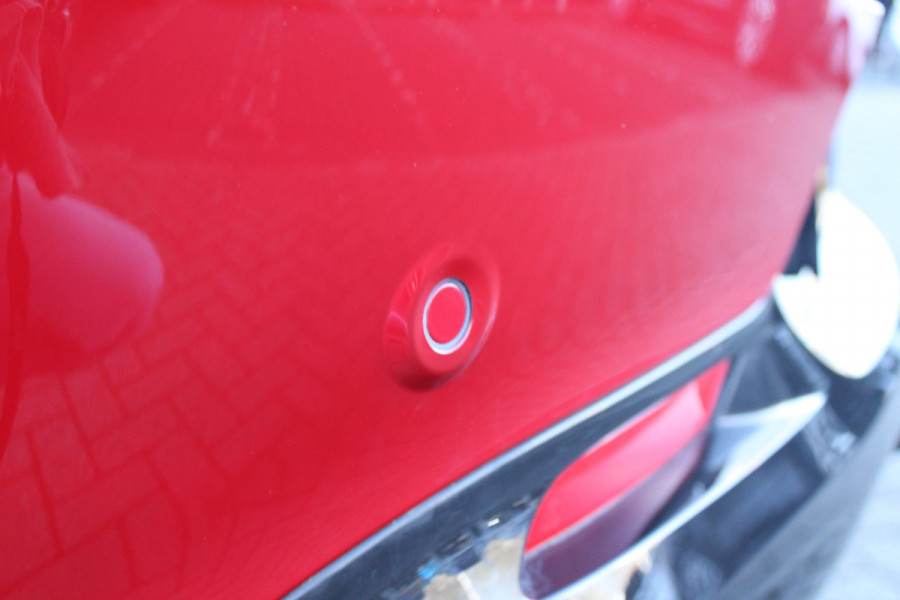 Alfa Romeo Tonale 1.5T 160PK HYbrid VELOCE | LEDEREN BEKLEDING | VOORSTOELEN / STUUR VERWARMD | VOORSTOELEN GEVENTILEERD | VOORSTOELEN ELEKTRISCH VERSTELBAAR MET GEHEUGEN FUNCTIE |  HARMAN CARDON PREMIUM AUDIO | DRAADLOOS APPLE CARPLAY / ANDROID AUTO | 360° CAMERA | AUTOMATISCH DIMMENDE BUITENSPIEGELS | 20"INCH LICHTMETALEN VELGEN | ADAPTIVE CRUISE CONTROL | KEYLESS ENTRY / START | ELEKTRISCH BEDIENBARE ACHTERKLEP | DRAADLOZE TELEFOONLADER | AMBIENT LIGHTING | DONKERE HEMELBEKLEDING | SCHAKELFLIPPERS AAN HET STUUR | VERWARMDE RUITENSPROEIERS |