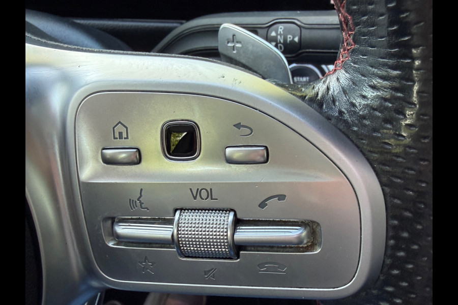 Mercedes-Benz Glb AMG styling 7 persoons, panoramadak, electr bedienbare trekhaak, VOL OPTIES, 1e eigenaar, Origineel NL auto
