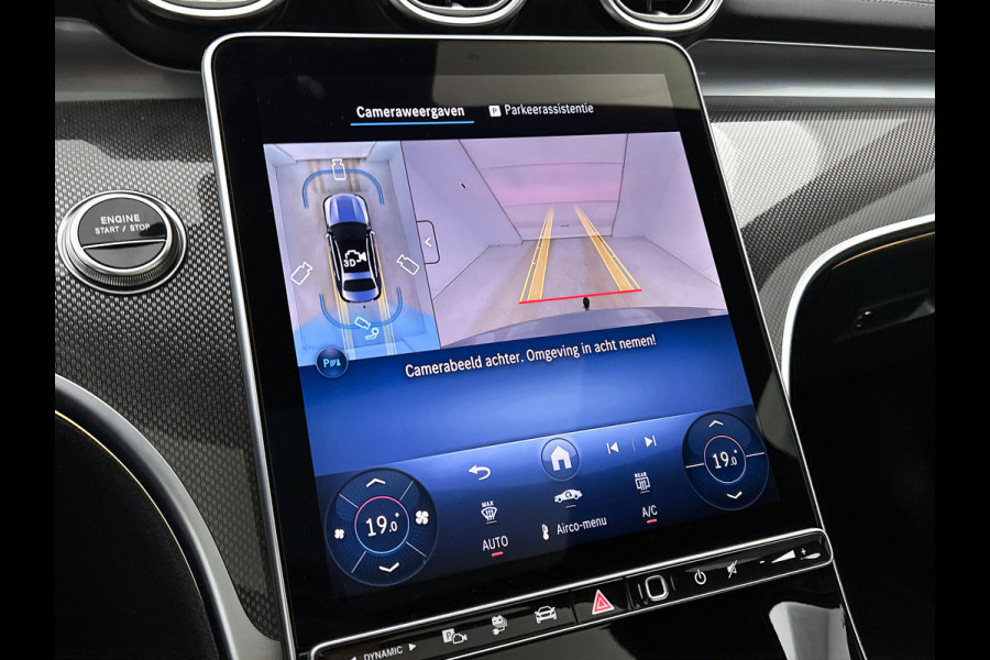 Mercedes-Benz C-Klasse 300 e Business Solution AMG AMG Line l Panoramadak l Burmester l Digital Light l Apple Carplay l Nightpakket l 360°-camera l Trekhaak | Inclusief 24 maanden MB Certified garantie voor Europa.