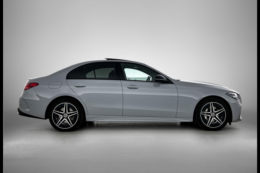 Mercedes-Benz C-Klasse 300 e Business Solution AMG AMG Line l Panoramadak l Burmester l Digital Light l Apple Carplay l Nightpakket l 360°-camera l Trekhaak | Inclusief 24 maanden MB Certified garantie voor Europa.