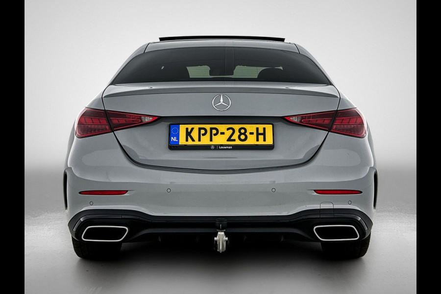 Mercedes-Benz C-Klasse 300 e Business Solution AMG AMG Line l Panoramadak l Burmester l Digital Light l Apple Carplay l Nightpakket l 360°-camera l Trekhaak | Inclusief 24 maanden MB Certified garantie voor Europa.