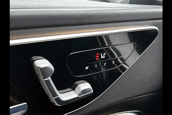 Mercedes-Benz C-Klasse 300 e Business Solution AMG AMG Line l Panoramadak l Burmester l Digital Light l Apple Carplay l Nightpakket l 360°-camera l Trekhaak | Inclusief 24 maanden MB Certified garantie voor Europa.