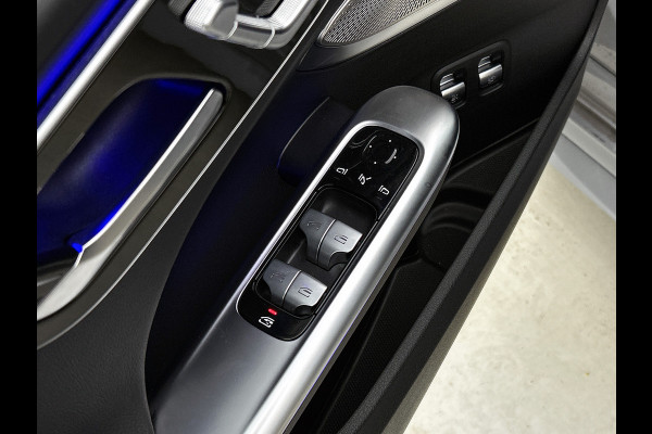 Mercedes-Benz C-Klasse 300 e Business Solution AMG AMG Line l Panoramadak l Burmester l Digital Light l Apple Carplay l Nightpakket l 360°-camera l Trekhaak | Inclusief 24 maanden MB Certified garantie voor Europa.