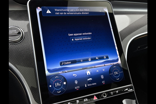 Mercedes-Benz C-Klasse 300 e Business Solution AMG AMG Line l Panoramadak l Burmester l Digital Light l Apple Carplay l Nightpakket l 360°-camera l Trekhaak | Inclusief 24 maanden MB Certified garantie voor Europa.