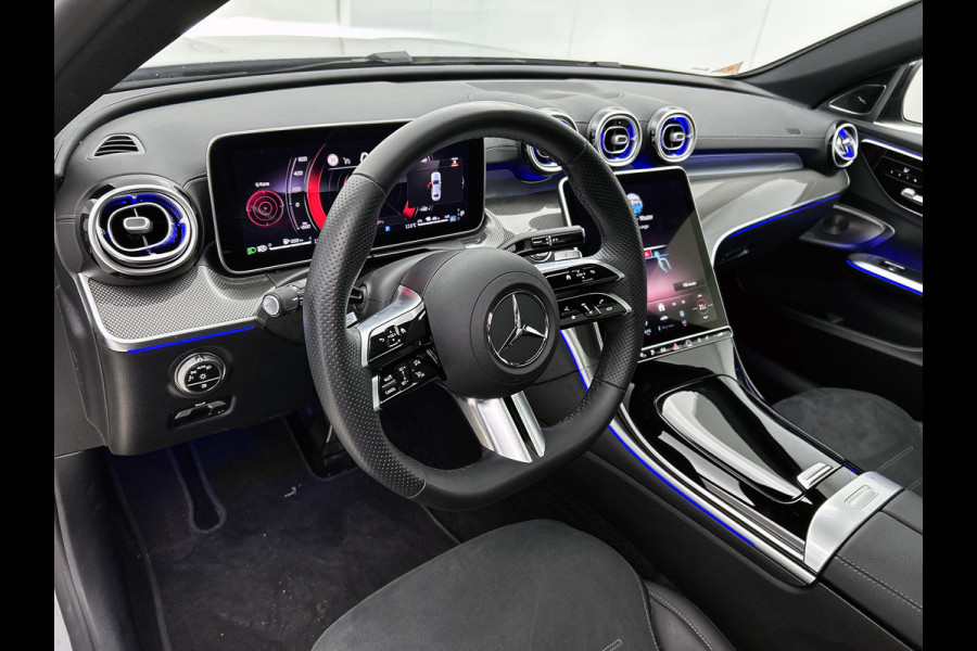 Mercedes-Benz C-Klasse 300 e Business Solution AMG AMG Line l Panoramadak l Burmester l Digital Light l Apple Carplay l Nightpakket l 360°-camera l Trekhaak | Inclusief 24 maanden MB Certified garantie voor Europa.