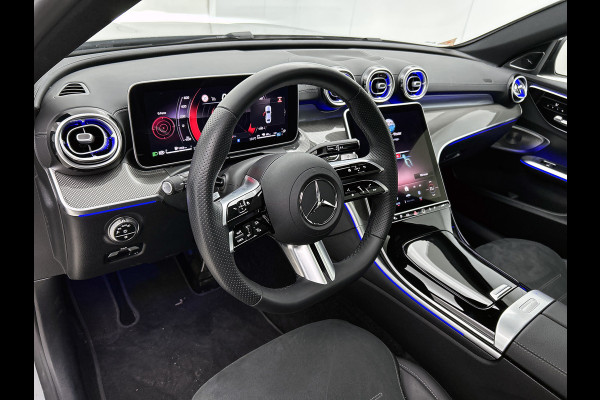 Mercedes-Benz C-Klasse 300 e Business Solution AMG AMG Line l Panoramadak l Burmester l Digital Light l Apple Carplay l Nightpakket l 360°-camera l Trekhaak | Inclusief 24 maanden MB Certified garantie voor Europa.