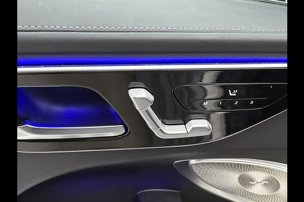 Mercedes-Benz C-Klasse 300 e Business Solution AMG AMG Line l Panoramadak l Burmester l Digital Light l Apple Carplay l Nightpakket l 360°-camera l Trekhaak | Inclusief 24 maanden MB Certified garantie voor Europa.