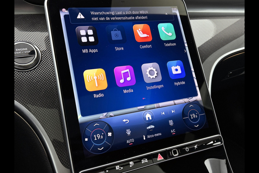 Mercedes-Benz C-Klasse 300 e Business Solution AMG AMG Line l Panoramadak l Burmester l Digital Light l Apple Carplay l Nightpakket l 360°-camera l Trekhaak | Inclusief 24 maanden MB Certified garantie voor Europa.