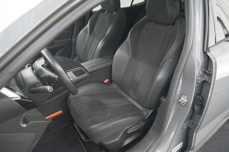 Peugeot 408 1.6 Plug-in HYbrid GT 180 e-EAT8 | Schuif-/Kanteldak | Alcantara Pakket | Dodehoekdetectie | Elektrische Kofferklep
