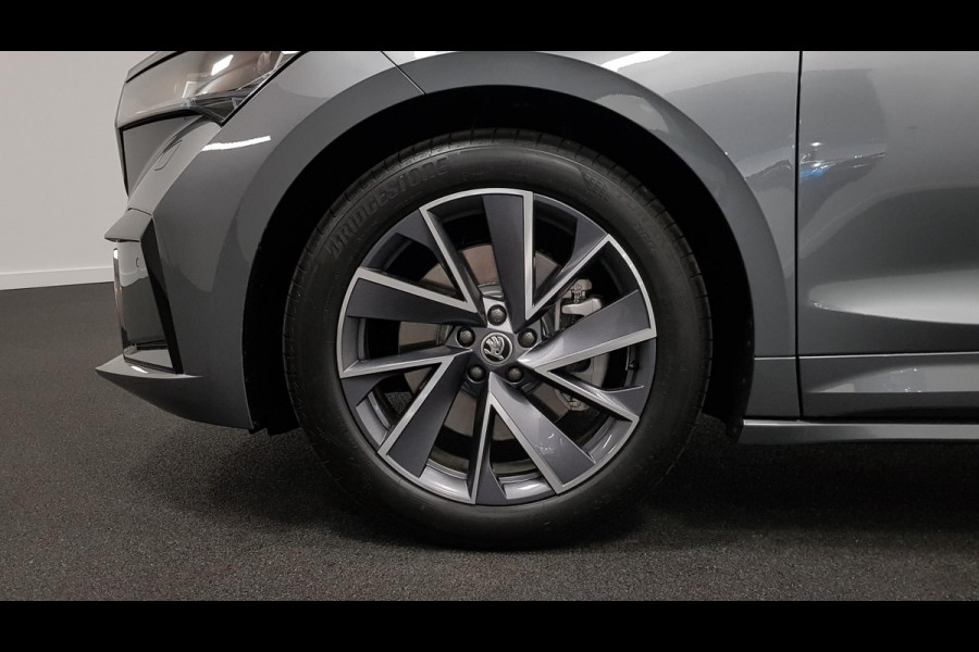 Škoda ENYAQ iV 80 Sportline DEMO ! Navigatie Climate pack Assistentie pack LED Extra Getint glas Lichtmetalen Velgen