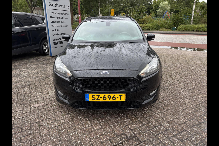Ford FOCUS Wagon 1.0 ST-Line 125pk | Trekhaak | 18 inch velgen | Climate control | Voorruit verwarming | NLD auto | Carplay, Android auto