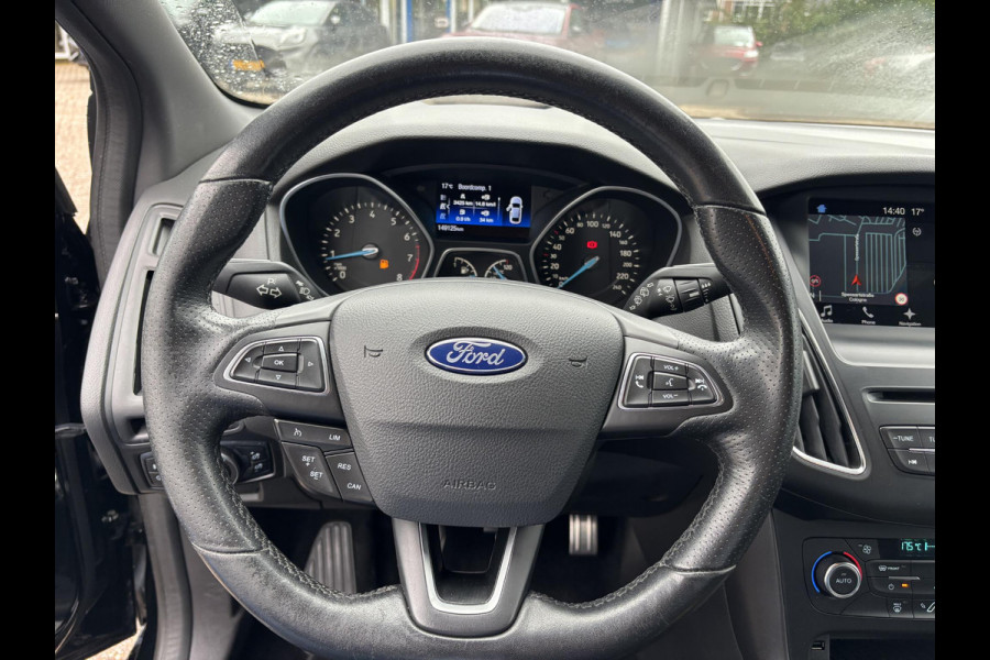 Ford FOCUS Wagon 1.0 ST-Line 125pk | Trekhaak | 18 inch velgen | Climate control | Voorruit verwarming | NLD auto | Carplay, Android auto