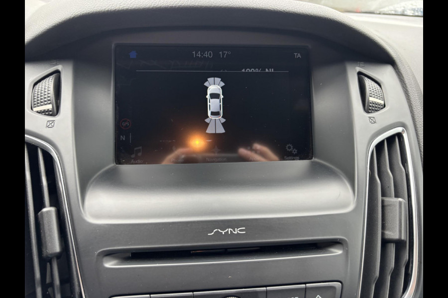 Ford FOCUS Wagon 1.0 ST-Line 125pk | Trekhaak | 18 inch velgen | Climate control | Voorruit verwarming | NLD auto | Carplay, Android auto