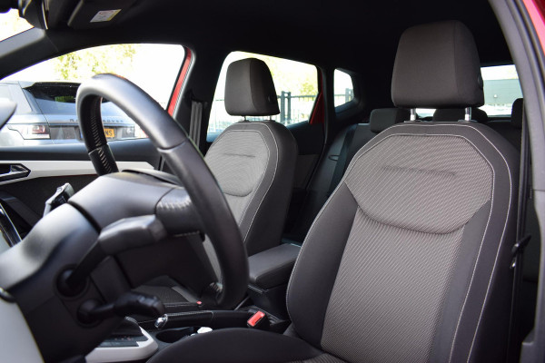 Seat Arona 1.0 TSI Xcellence Business Intense | Automaat | Apple CarPlay | Camera | ACC | Climate