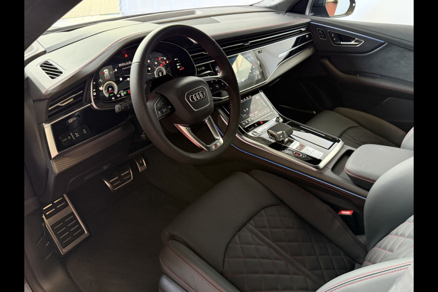 Audi Q8 60 TFSI E COMPETITION PLUS LUCHTVERING SOFT.CLOSE 23''LMV B&O ACHTERAS.BST VALCONA LEER TREKHAAK HEADUP CARBON.INT MATRIX/LASER NIEUWE ONGEBRUIKTE AUTO