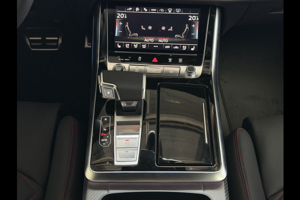 Audi Q8 60 TFSI E COMPETITION PLUS LUCHTVERING SOFT.CLOSE 23''LMV B&O ACHTERAS.BST VALCONA LEER TREKHAAK HEADUP CARBON.INT MATRIX/LASER NIEUWE ONGEBRUIKTE AUTO