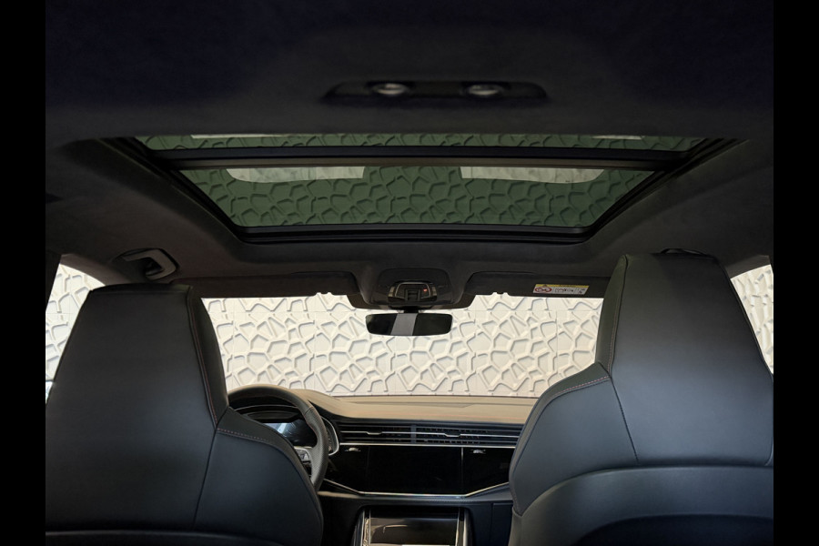Audi Q8 60 TFSI E COMPETITION PLUS LUCHTVERING SOFT.CLOSE 23''LMV B&O ACHTERAS.BST VALCONA LEER TREKHAAK HEADUP CARBON.INT MATRIX/LASER NIEUWE ONGEBRUIKTE AUTO