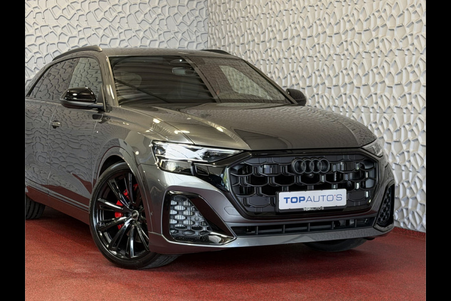 Audi Q8 60 TFSI E COMPETITION PLUS LUCHTVERING SOFT.CLOSE 23''LMV B&O ACHTERAS.BST VALCONA LEER TREKHAAK HEADUP CARBON.INT MATRIX/LASER NIEUWE ONGEBRUIKTE AUTO
