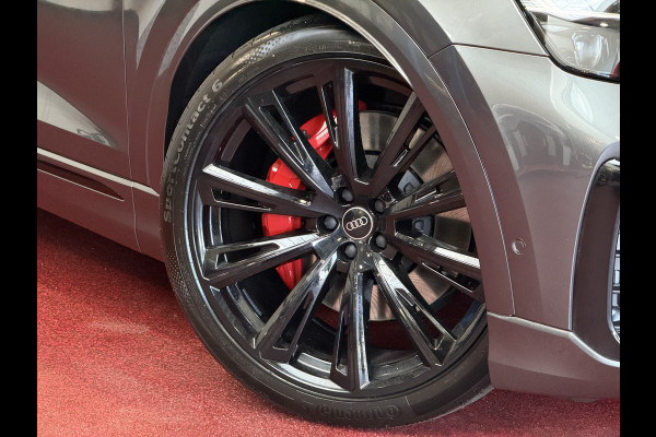 Audi Q8 60 TFSI E COMPETITION PLUS LUCHTVERING SOFT.CLOSE 23''LMV B&O ACHTERAS.BST VALCONA LEER TREKHAAK HEADUP CARBON.INT MATRIX/LASER NIEUWE ONGEBRUIKTE AUTO