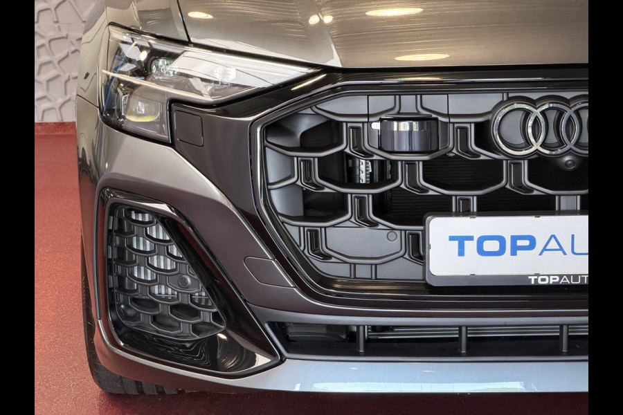 Audi Q8 60 TFSI E COMPETITION PLUS LUCHTVERING SOFT.CLOSE 23''LMV B&O ACHTERAS.BST VALCONA LEER TREKHAAK HEADUP CARBON.INT MATRIX/LASER NIEUWE ONGEBRUIKTE AUTO