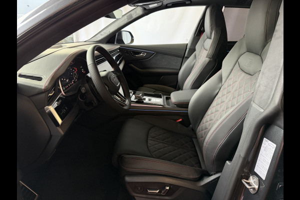 Audi Q8 60 TFSI E COMPETITION PLUS LUCHTVERING SOFT.CLOSE 23''LMV B&O ACHTERAS.BST VALCONA LEER TREKHAAK HEADUP CARBON.INT MATRIX/LASER NIEUWE ONGEBRUIKTE AUTO