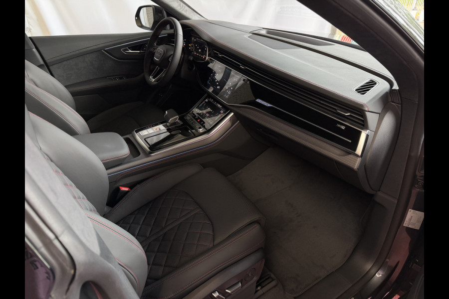 Audi Q8 60 TFSI E COMPETITION PLUS LUCHTVERING SOFT.CLOSE 23''LMV B&O ACHTERAS.BST VALCONA LEER TREKHAAK HEADUP CARBON.INT MATRIX/LASER NIEUWE ONGEBRUIKTE AUTO