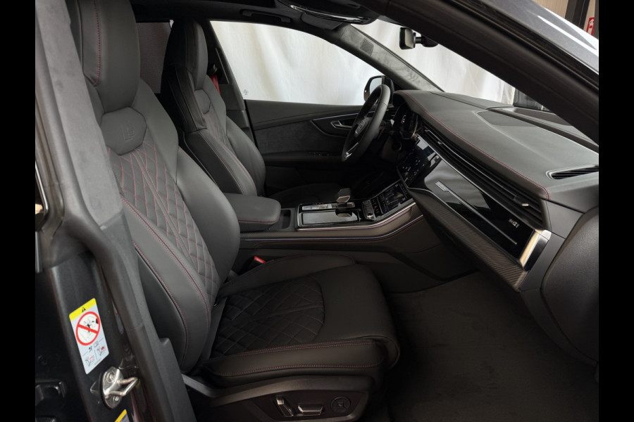 Audi Q8 60 TFSI E COMPETITION PLUS LUCHTVERING SOFT.CLOSE 23''LMV B&O ACHTERAS.BST VALCONA LEER TREKHAAK HEADUP CARBON.INT MATRIX/LASER NIEUWE ONGEBRUIKTE AUTO