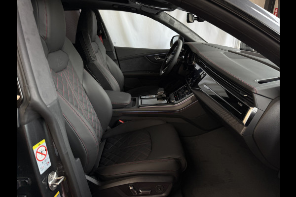 Audi Q8 60 TFSI E COMPETITION PLUS LUCHTVERING SOFT.CLOSE 23''LMV B&O ACHTERAS.BST VALCONA LEER TREKHAAK HEADUP CARBON.INT MATRIX/LASER NIEUWE ONGEBRUIKTE AUTO