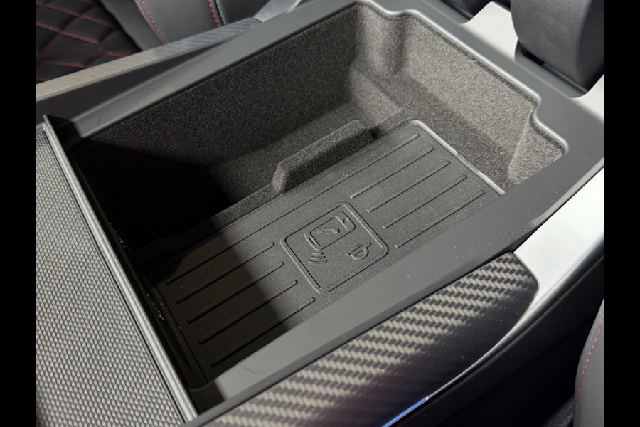 Audi Q8 60 TFSI E COMPETITION PLUS LUCHTVERING SOFT.CLOSE 23''LMV B&O ACHTERAS.BST VALCONA LEER TREKHAAK HEADUP CARBON.INT MATRIX/LASER NIEUWE ONGEBRUIKTE AUTO